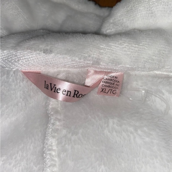 Like NEW! La Vie En Rose PJ Fleece Romper - Picture 5 of 5